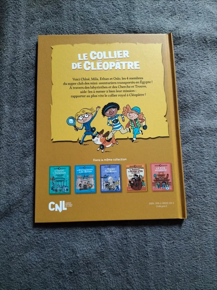 Livre Le collier de Cléopâtre - photo numéro 2