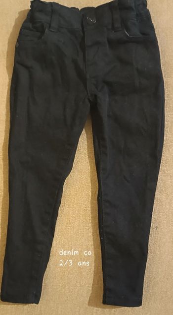 Jean noir Denim&co 2/3 ans