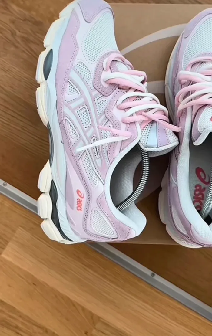 Asics nyc gel rose taille 38 - photo numéro 2