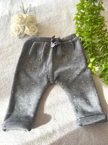Très beau pantalon confortable bébé fille