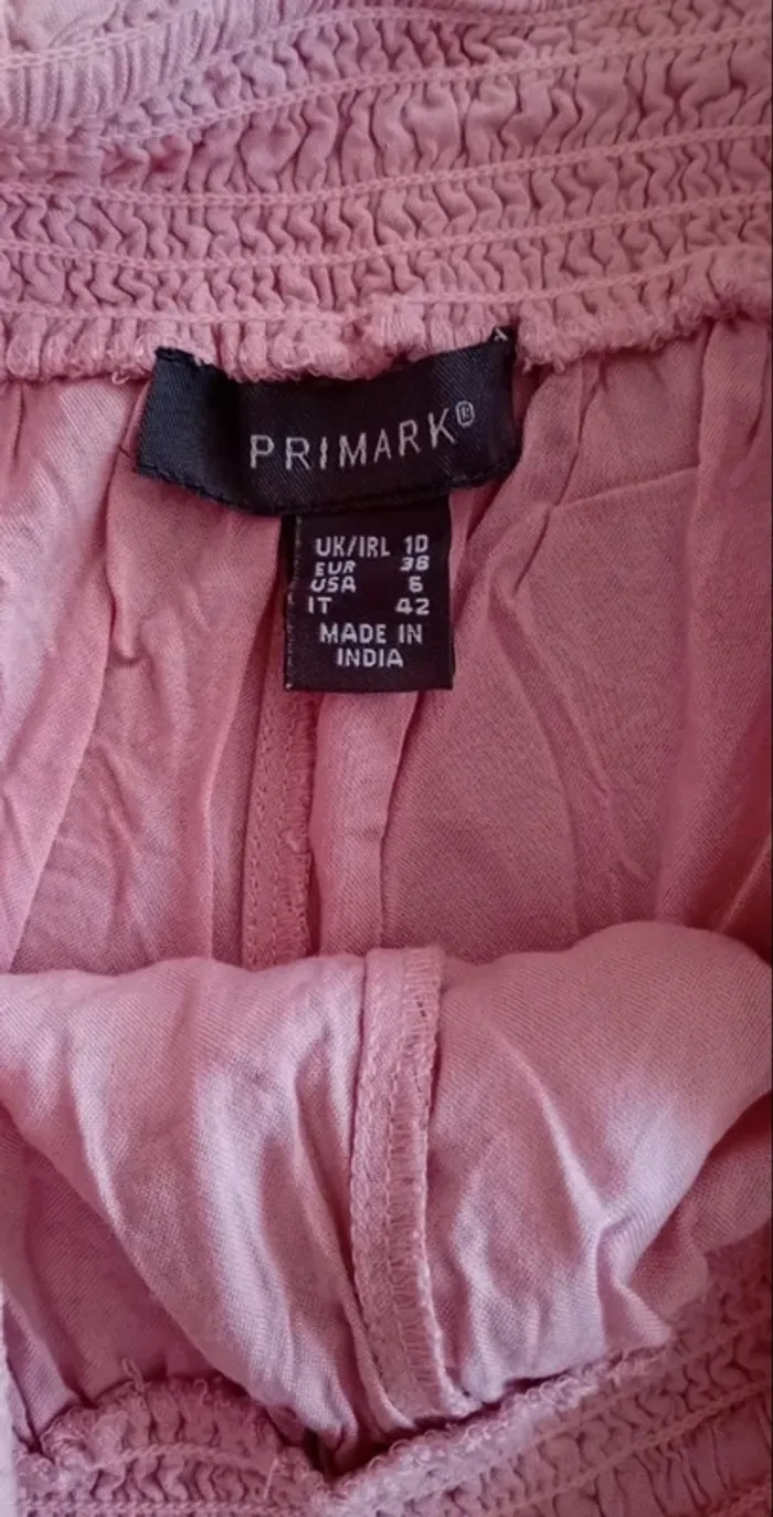 Joli petit short rose pâle léger taille 38 en très bon état - photo numéro 4