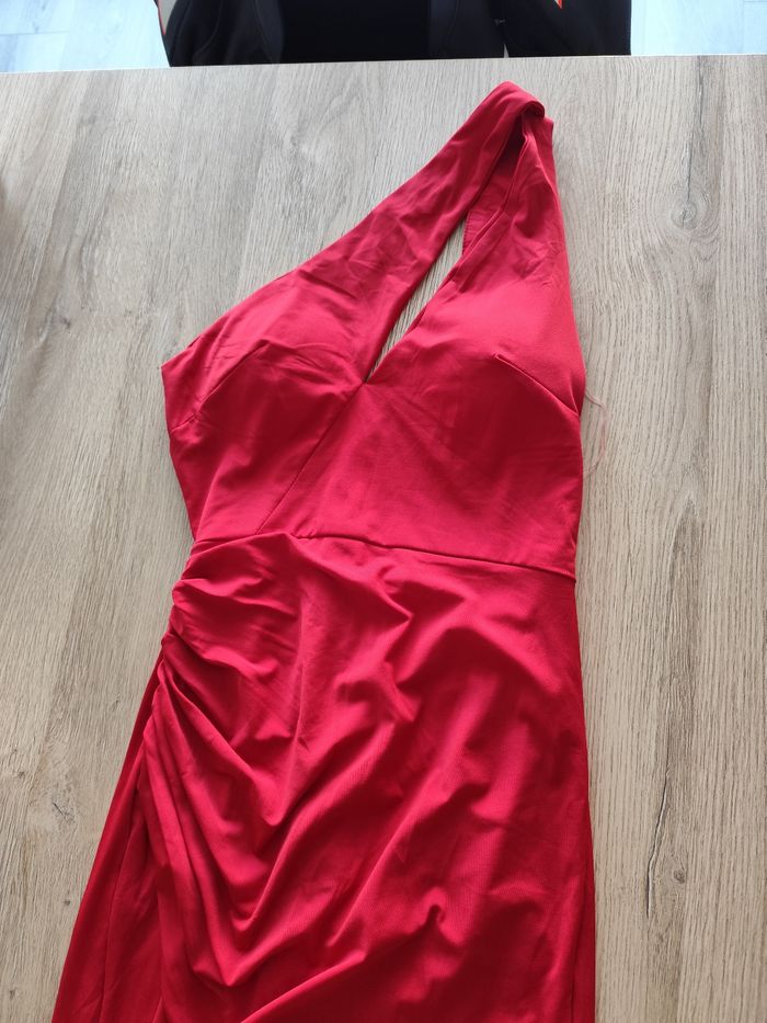 Robe échancrée rouge - photo numéro 2