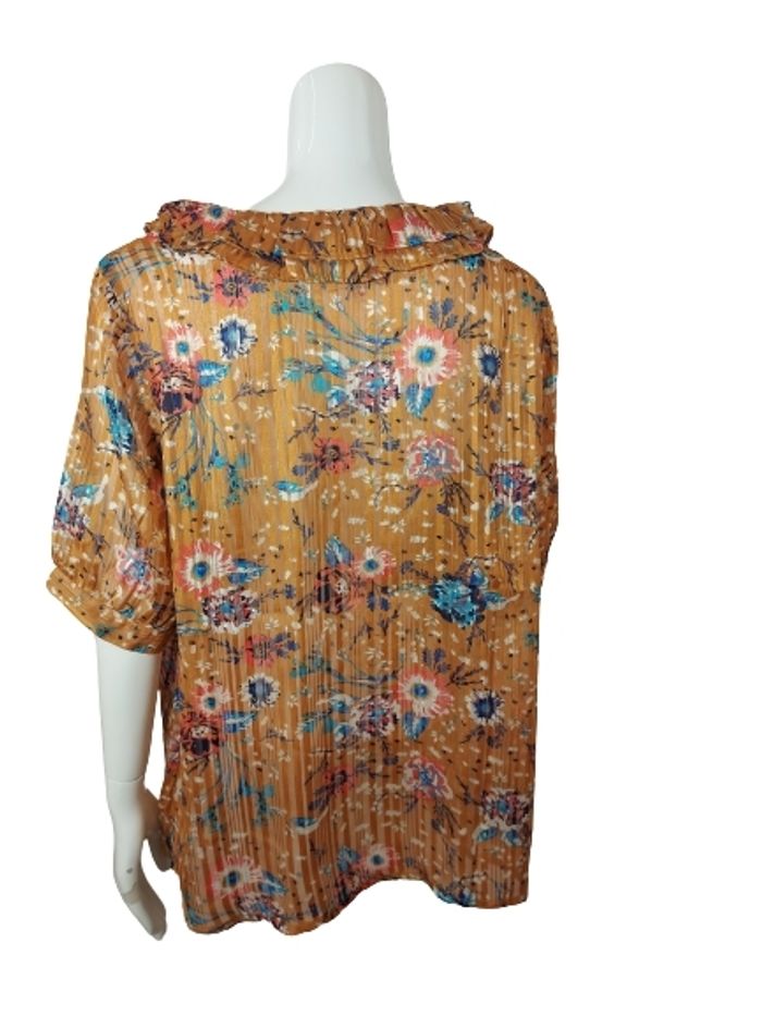 Blouse blanches - photo numéro 3