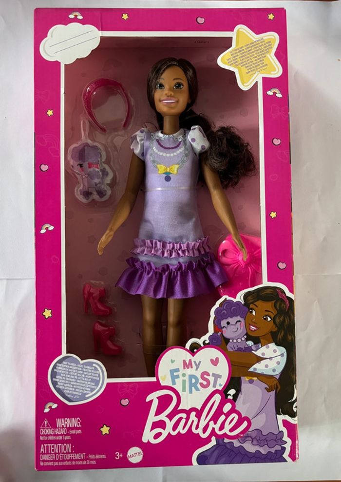 Ma première poupée Barbie Poupée Brooklyn, 34 Cm, Brune avec Caniche en Peluche