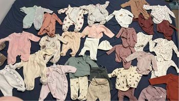 Lot bébé fille 0mois