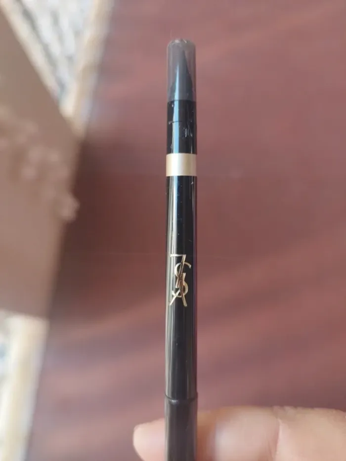 Crayon contour à lèvres Yves Saint Laurent argent n°26 - photo numéro 4