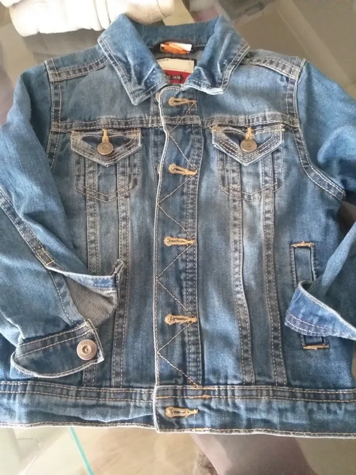 Lot vêtements 3 à 4 ans - photo numéro 2