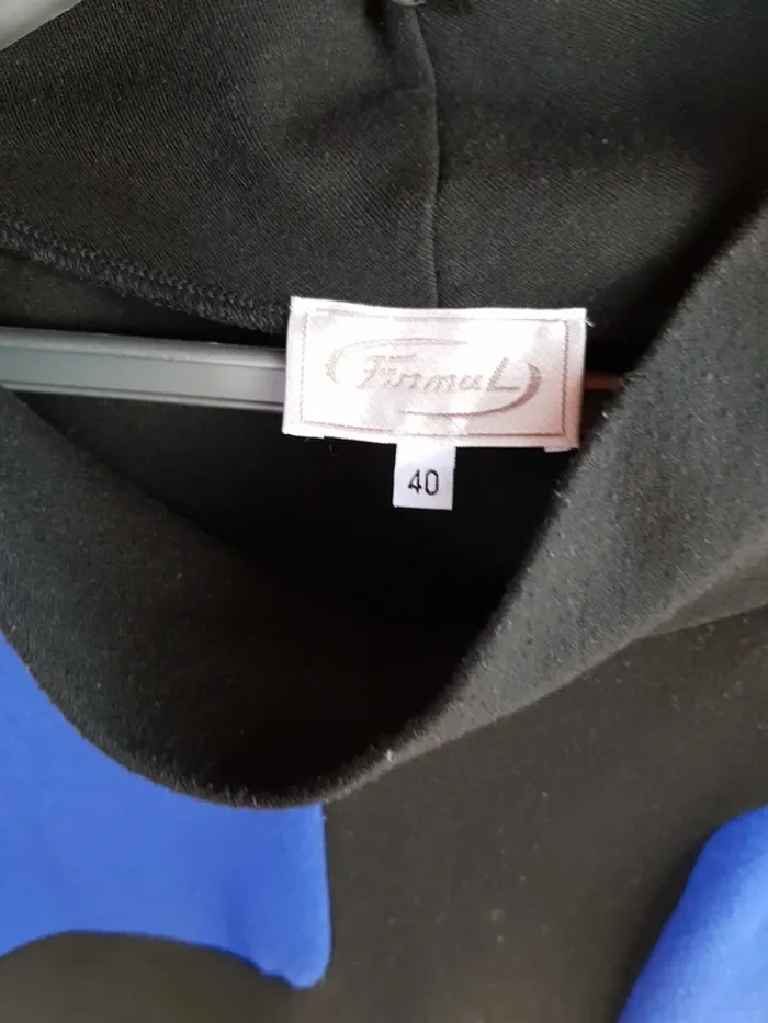 Robe courte 40 bleu rouge et noir - photo numéro 4