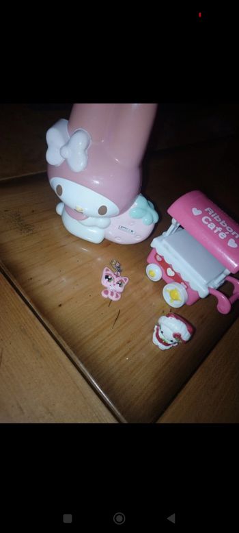 Lot hello Kitty M'y Melody  chariot et figurine