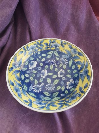 Assiette chinoise fleur bleu et jaune