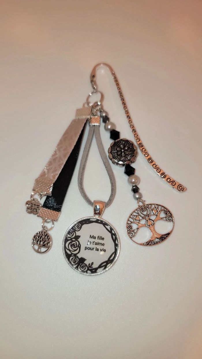 Cadeau ma fille, bijoux de sac ou marque page " ma fille je t'aime pour la vie "