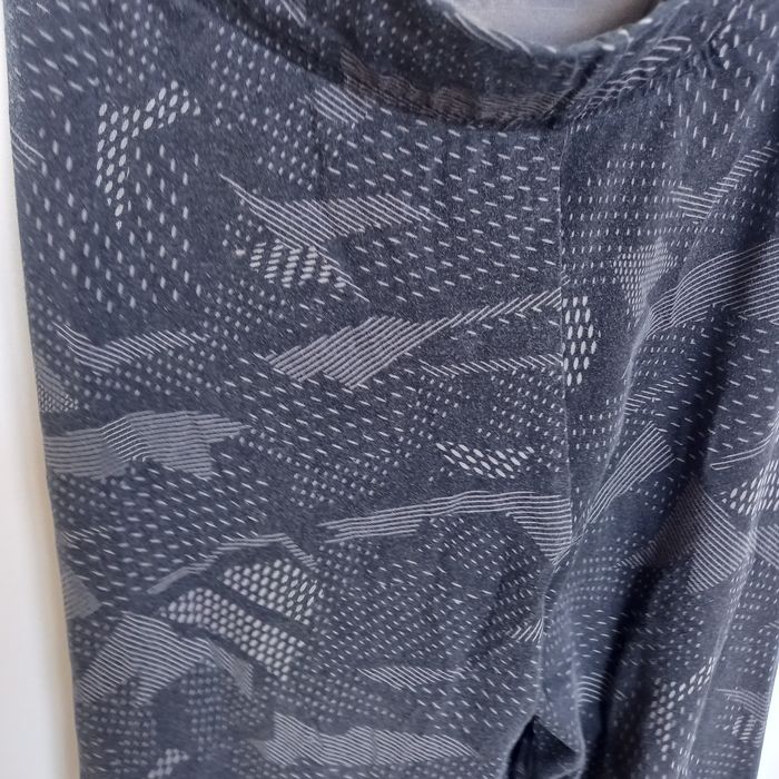 Legging Adidas taille XS - photo numéro 3