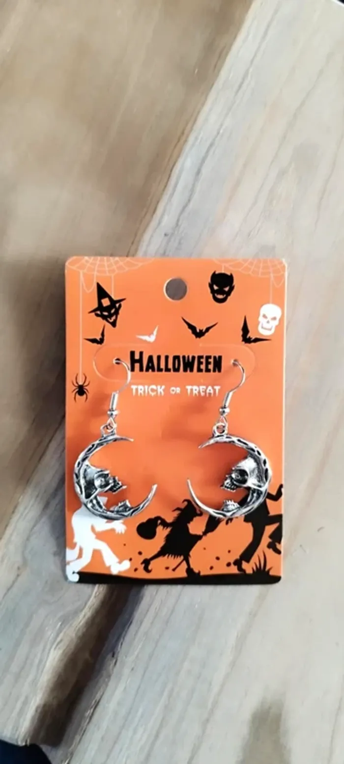 Boucles d'oreilles lune squelette - photo numéro 2