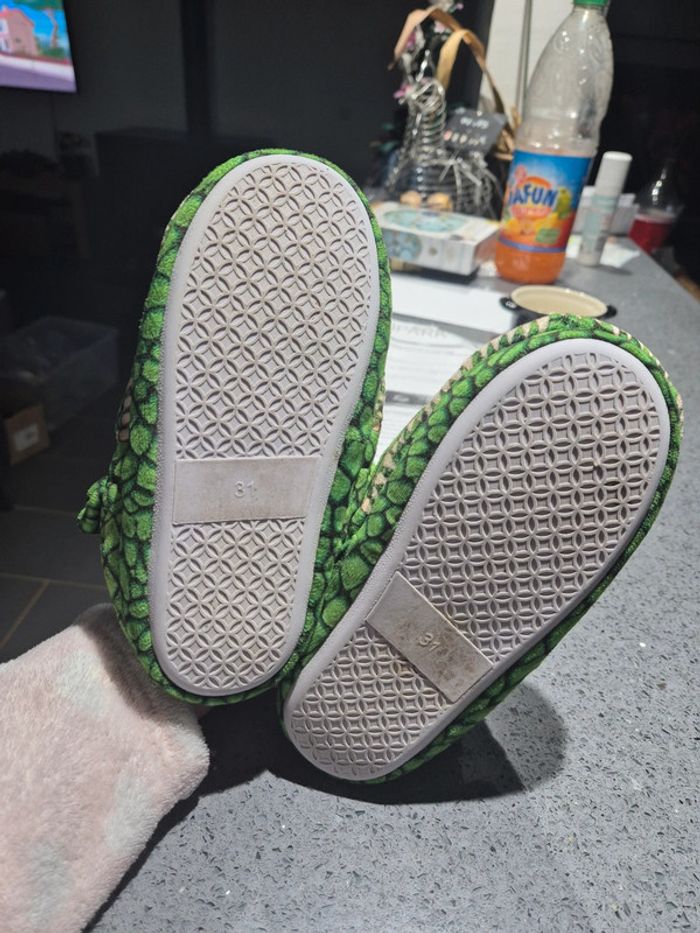 Chaussons dinosaure - photo numéro 4