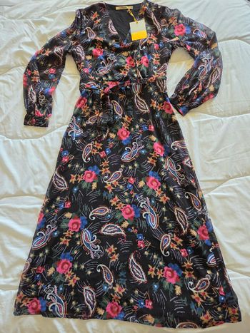 Robe longur la fée maraboutée Taille 38 neuve avec étiquette