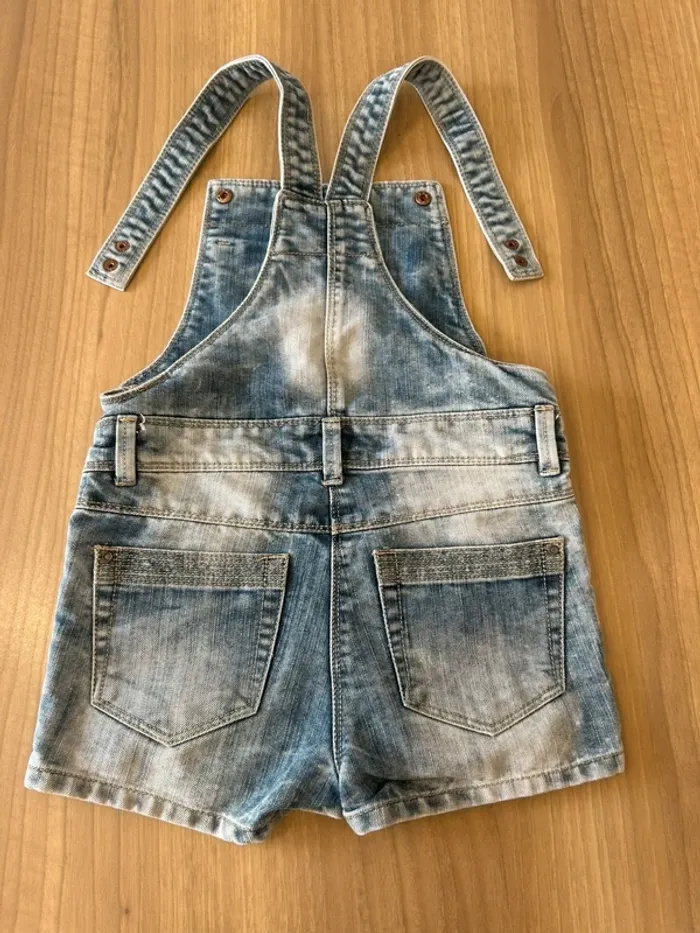 Très belle salopette en jeans kiabi 8 ans - photo numéro 5