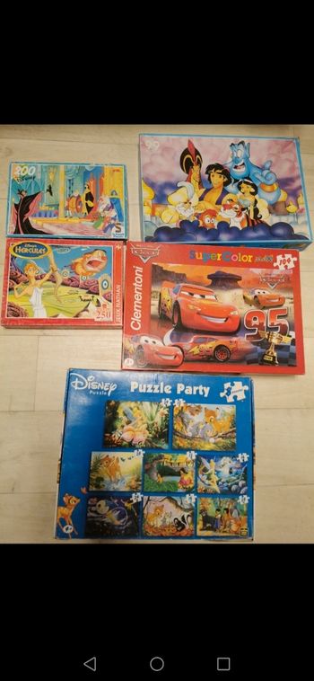 Lot puzzle disney