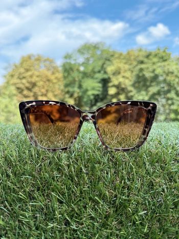 Lunette de soleil élégante