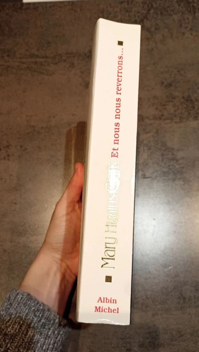 livre broché Mary Higgins Clark Policier thriller Et nous nous reverrons Albin Michel Très bon état - photo numéro 2