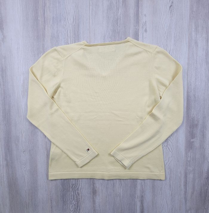 Pull  Tommy Hilfiger jaune – col V – taille M  – Très bon état - photo numéro 5