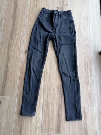 Jeans noir H&M en bon état