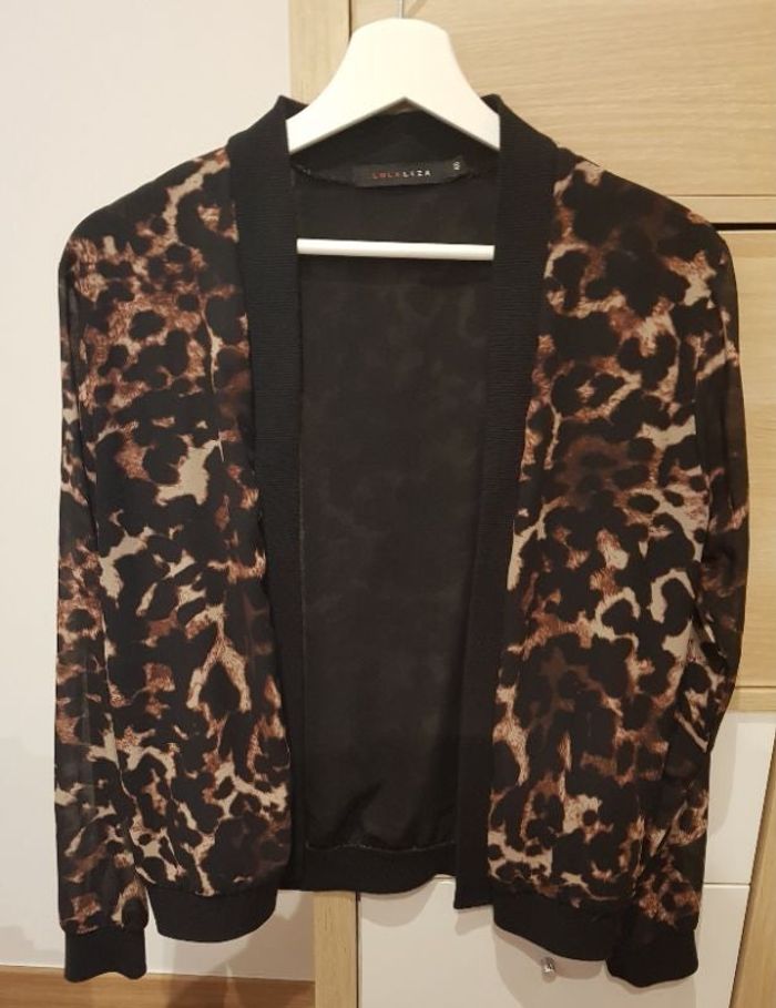 Veste légère. T.40. Lolaliza