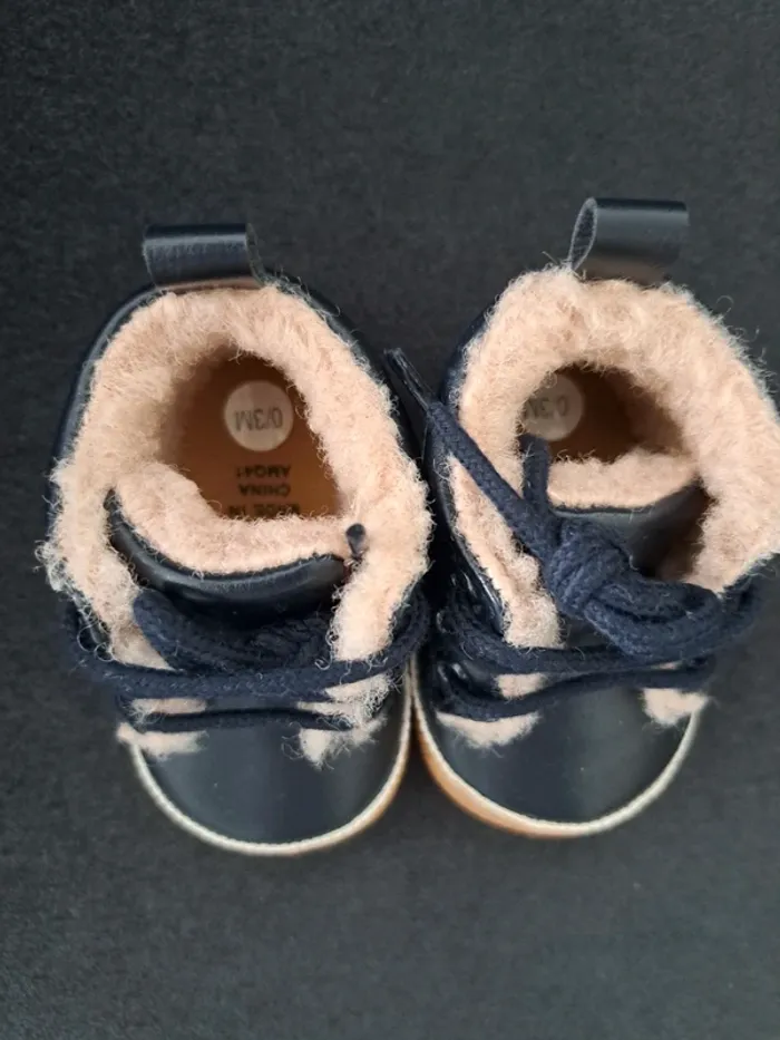 Chaussures pour bébés 0-1 mois - photo numéro 2