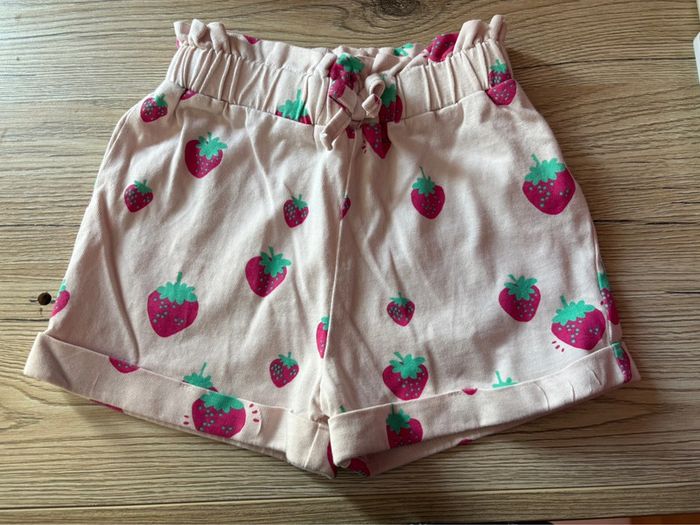 Short fraise 18 mois