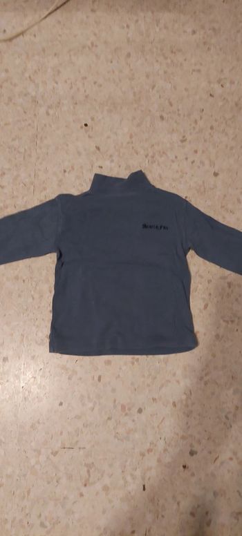 Lot de 9 pull, gilet, tee-shirt manches longues