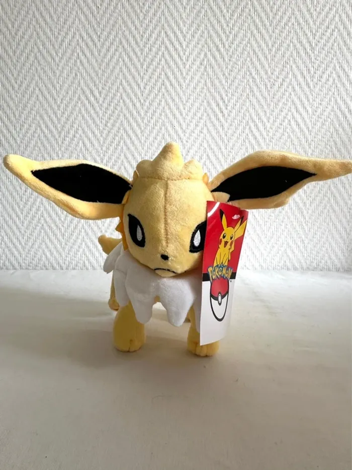 Peluche officiel Pokémon Voltali