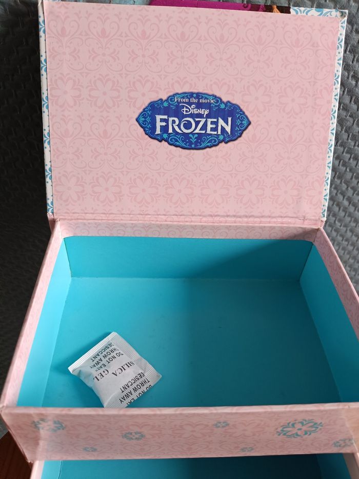 Coffret à tiroirs Disney Frozen Reine des Neiges ❄️ - photo numéro 2