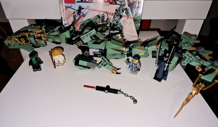 Lego Ninjago 70612 le dragon de Lloyd excellent état