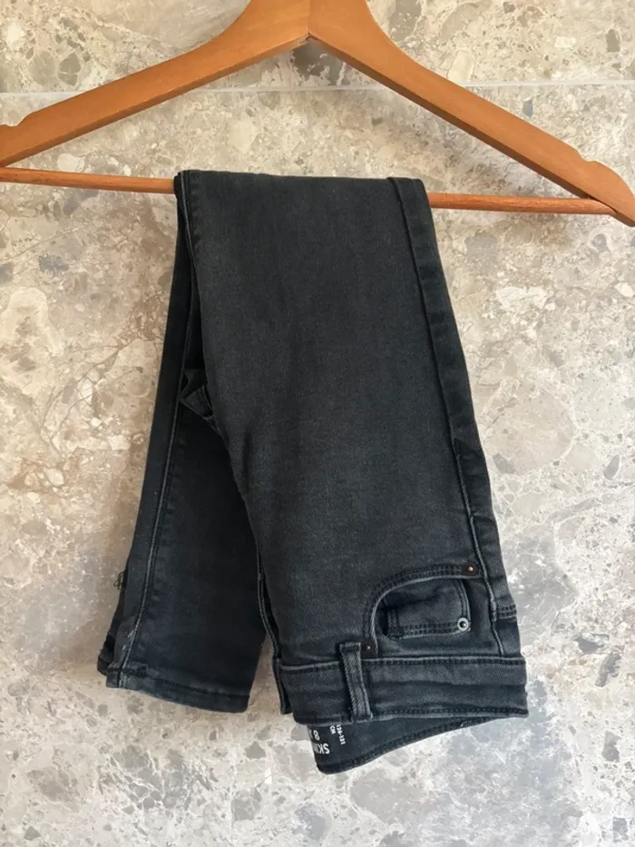 Jean skinny noir Kiabi