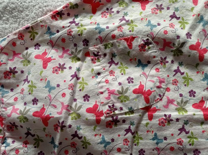 Robe à bretelles avec petit pull mange courtes taille 24 mois 86 cm motifs papillon fleurs marque Vertbaudet - photo numéro 3