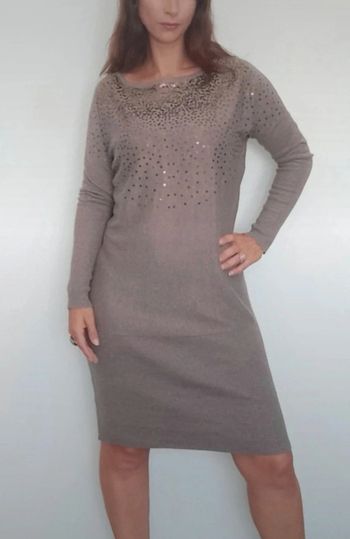 Robe pull grise avec sequins taille 40