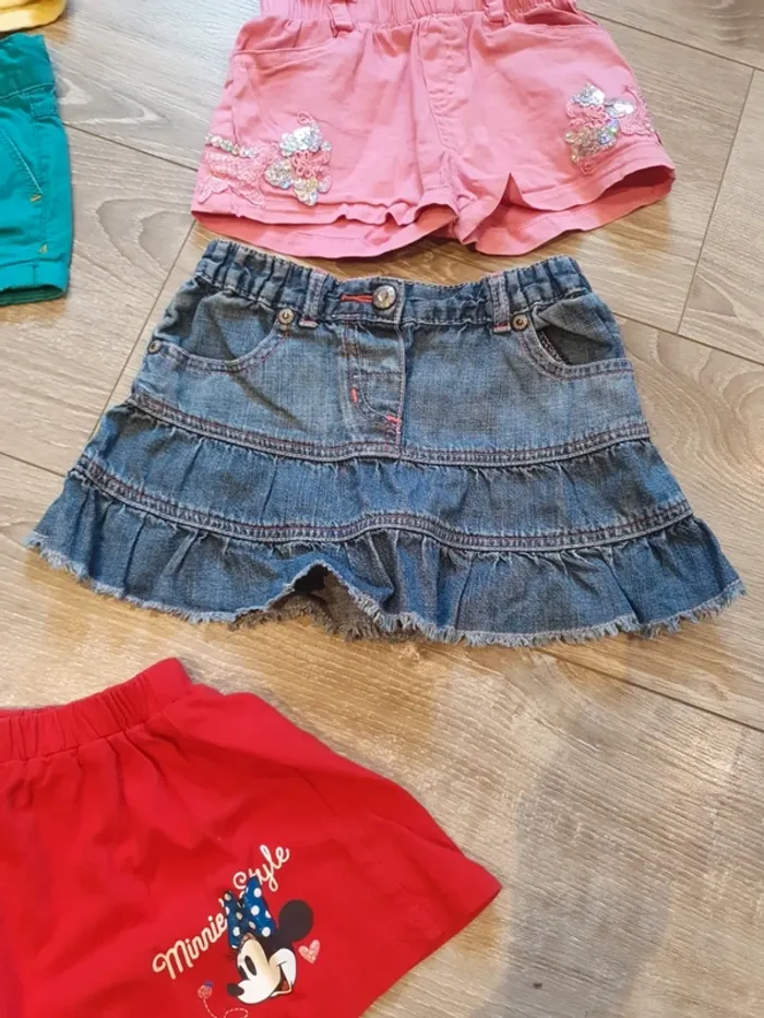 Lot shorts et jupes 24 mois - photo numéro 3
