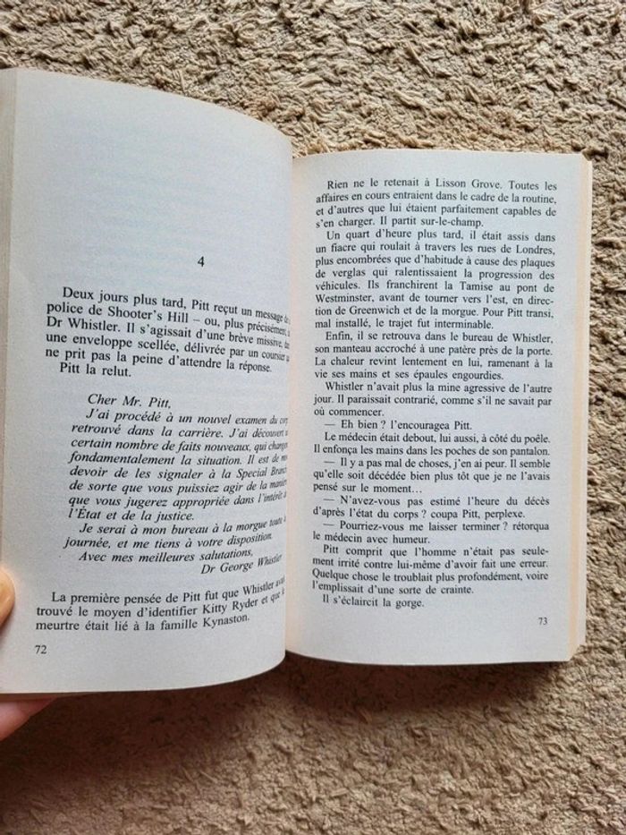 Livre L'inconnue de Blackheath d'Anne Perry - photo numéro 6