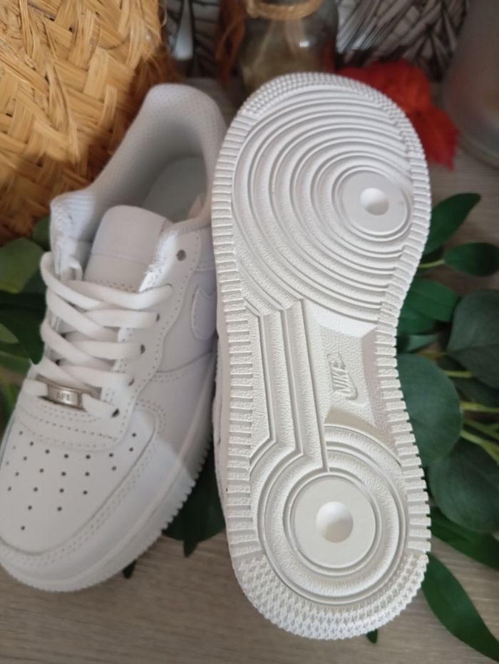Nike air force , t: 32 - photo numéro 3