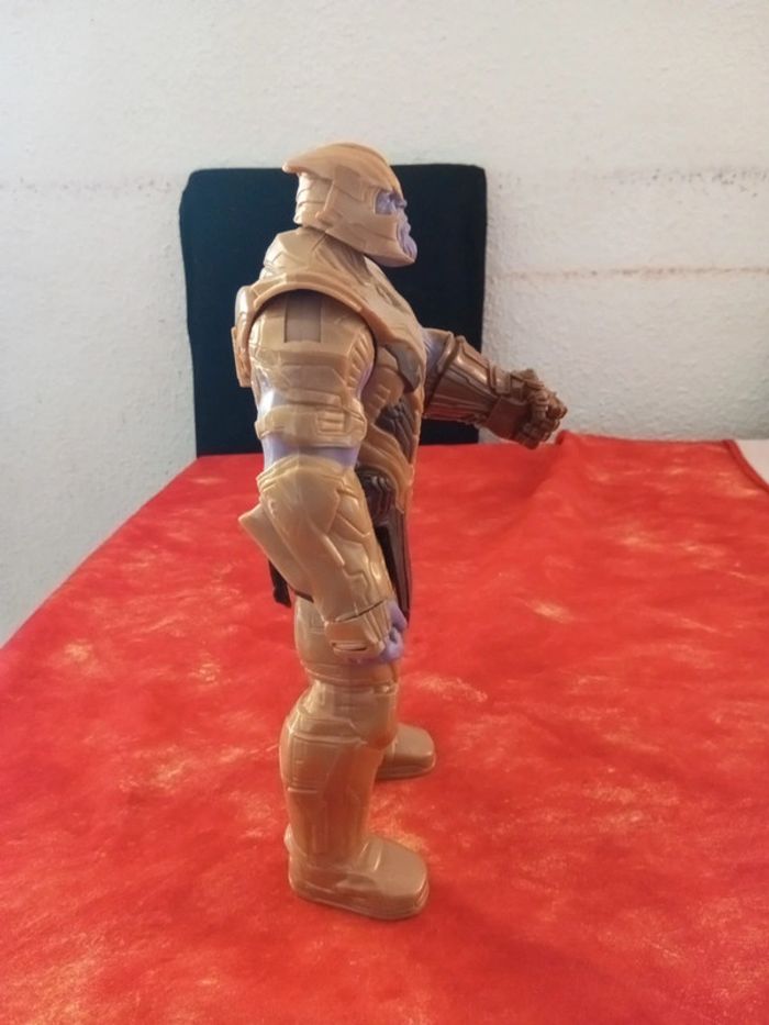 Thanos titan Marvel 2018 Hasbro - photo numéro 4