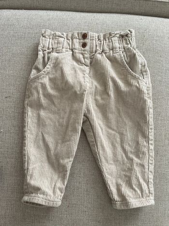 Pantalon côtelé velours beige 9 mois