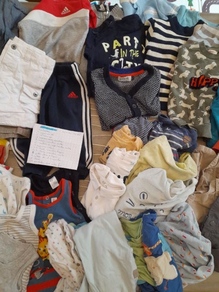 Lot vêtements demi saison/ été 12 mois