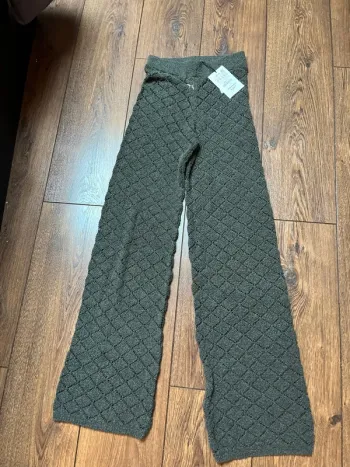 Pantalon en crochet