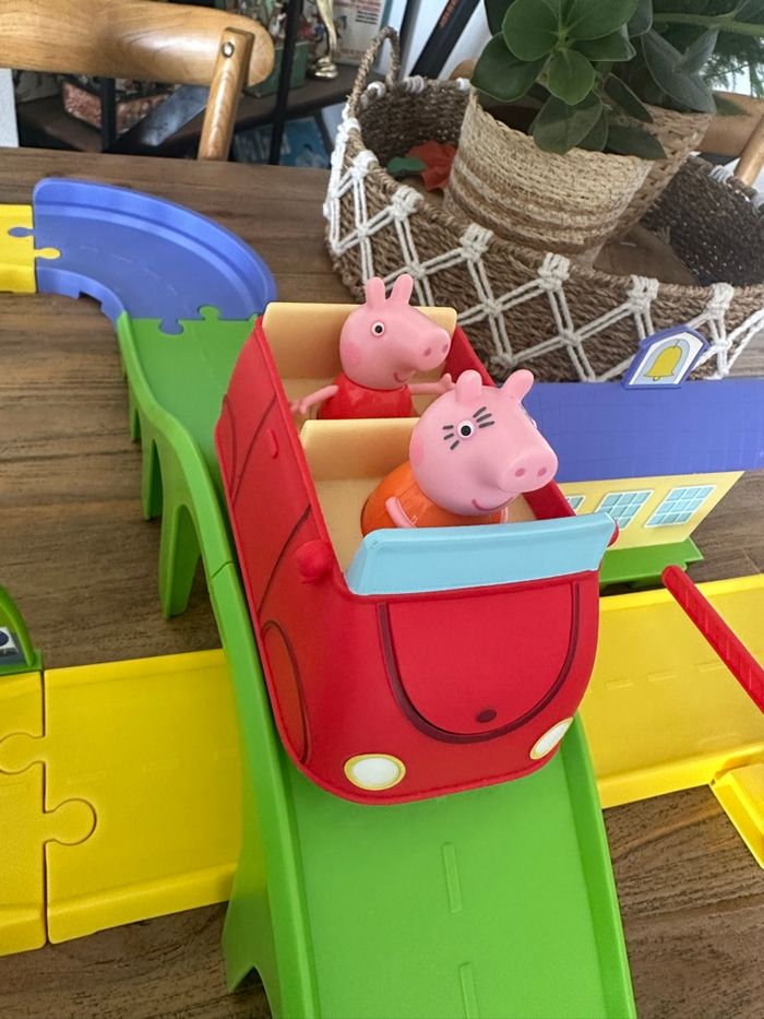 Circuit en ville de Peppa PiG - photo numéro 2