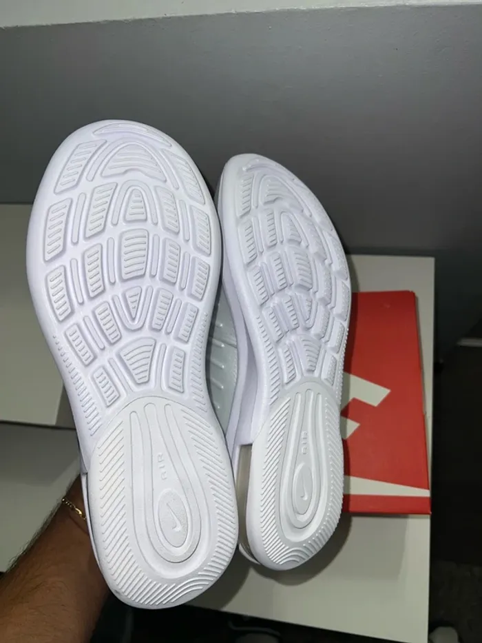 Basket Nike Air Max taille 38.5 femme - photo numéro 10