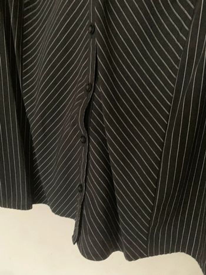 Chemisier à fines rayures Taille 40 (44 vintage) - photo numéro 5