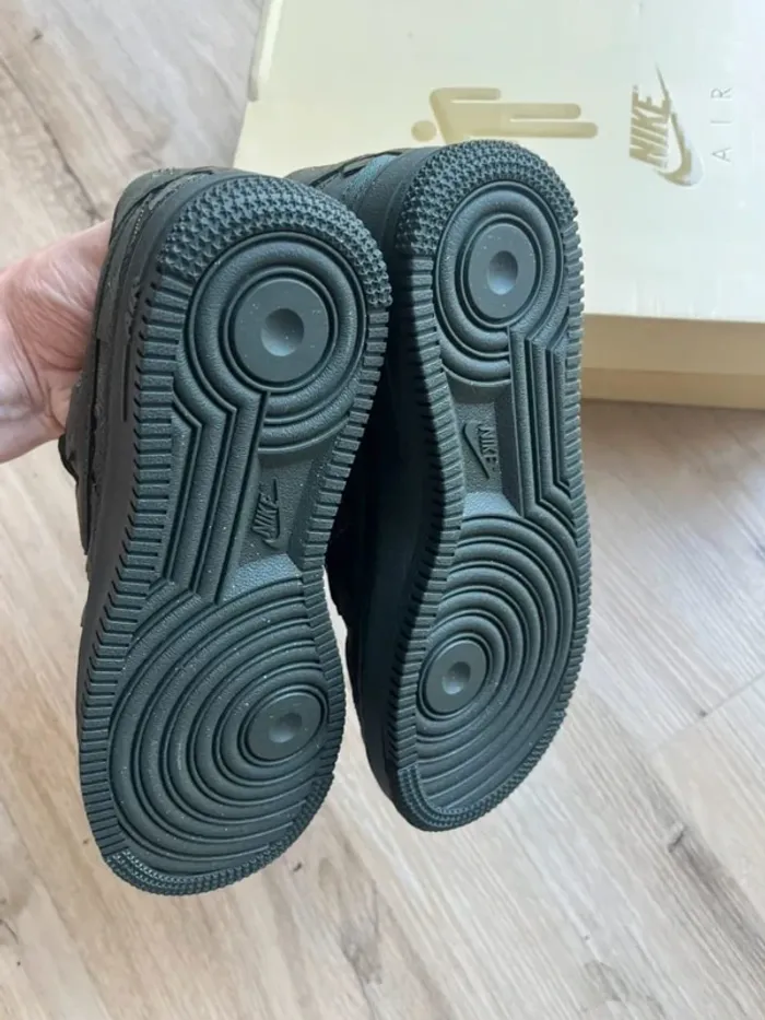 Nike Air Force 1 X Billie Eilish Séquoia 36 - photo numéro 4