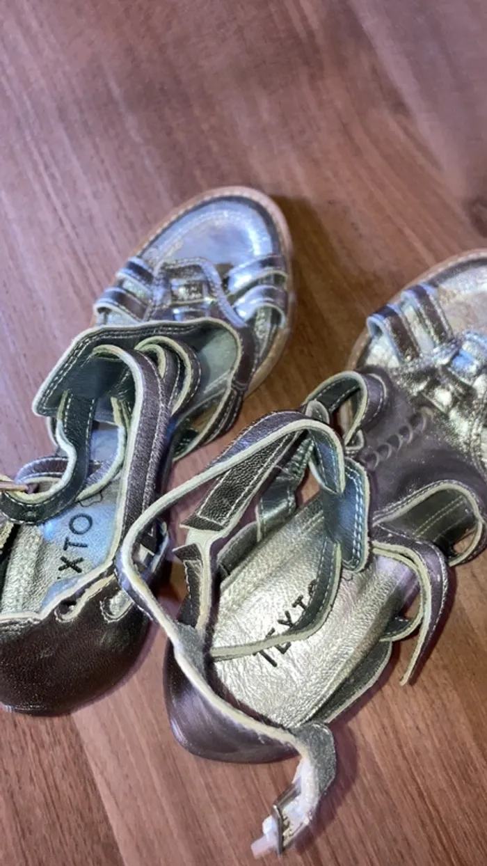 Chaussure à talon texto argenté 36 bon état - photo numéro 4