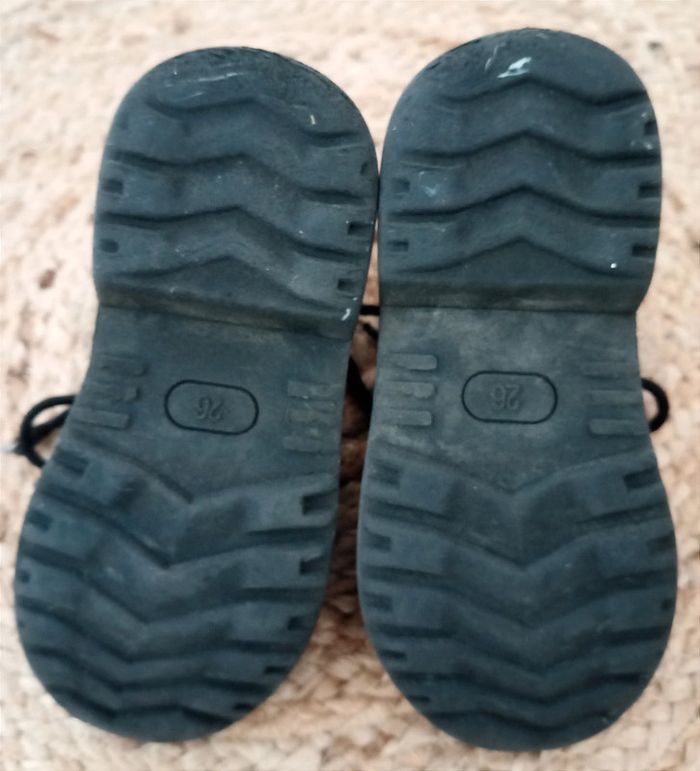 Lot bottines mixtes T.25 - photo numéro 10