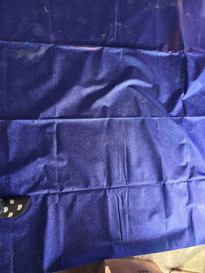 Lot deux grands tapis bleus à paillettes - photo numéro 4