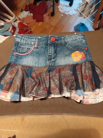 Jupe Desigual 5-6A neuve